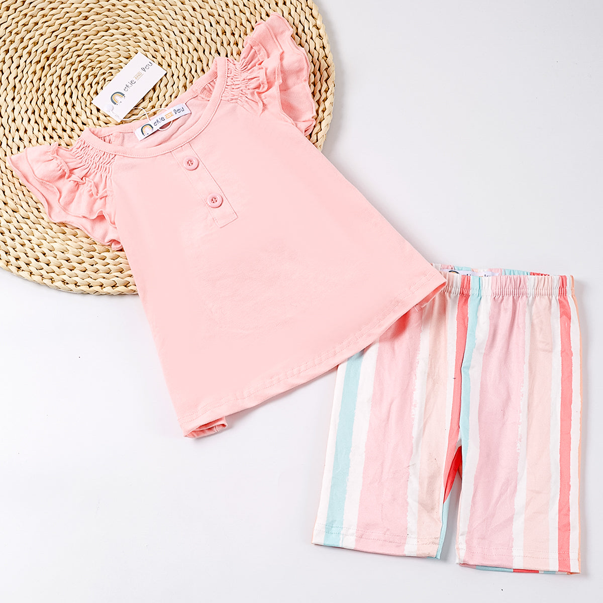 Pastel Stripes - Outfit